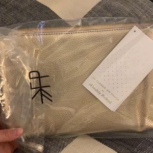 Platinum Classic Zip Pouch